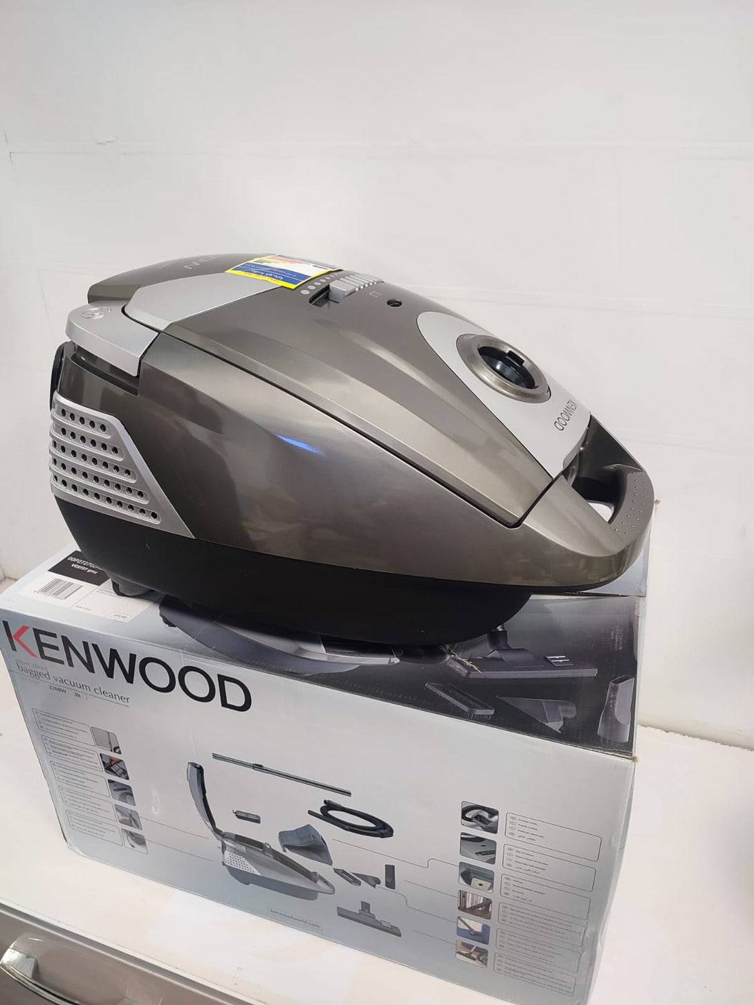 KENWOOD Super Silent Vacuum Cleaner 2200W