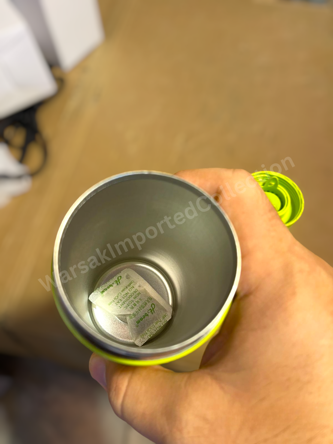 Hot and cold beverage container