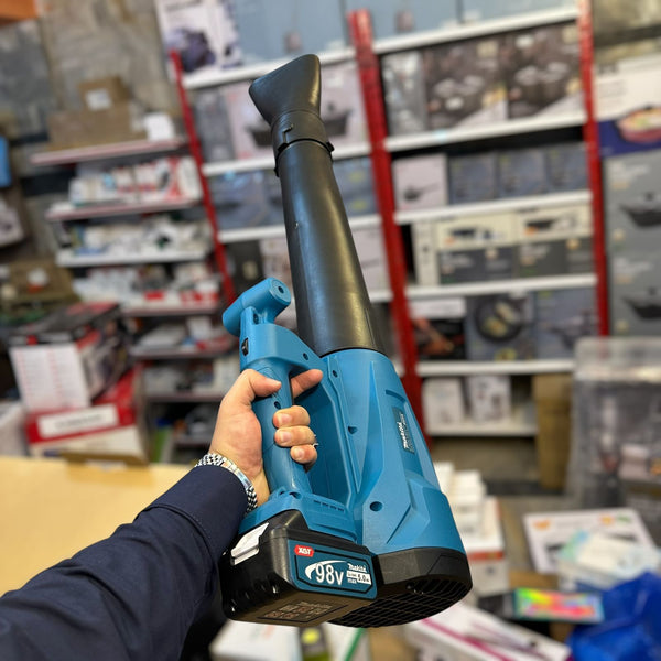 Makita Lithium Electric Air Blower