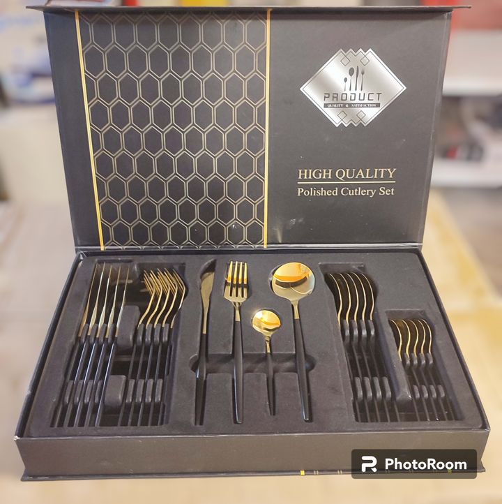 black cutlery set