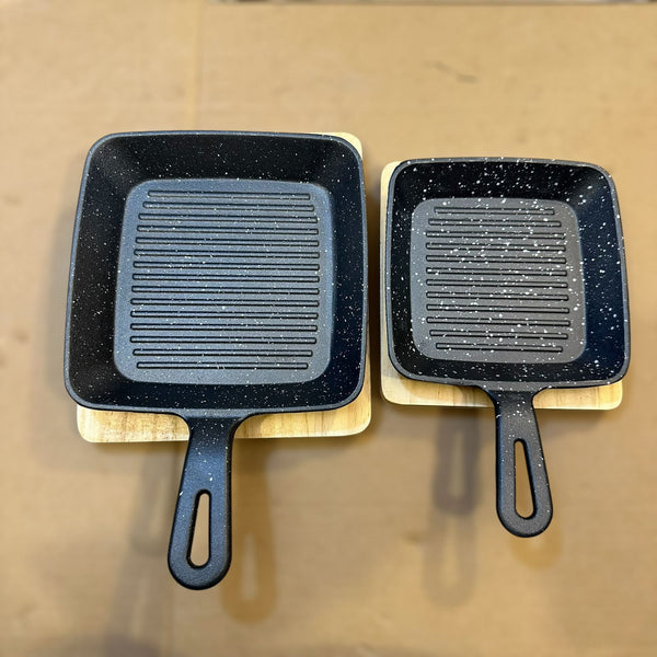 Cast Iron Sizzler Pan with Wooden Tray