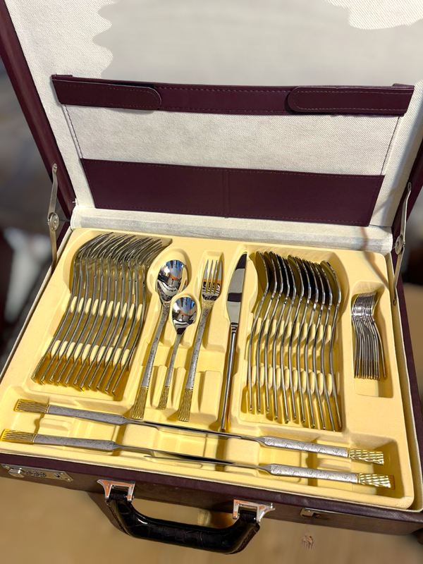 ARSHA 86 PCs Stainless Steel cutlery suitcase