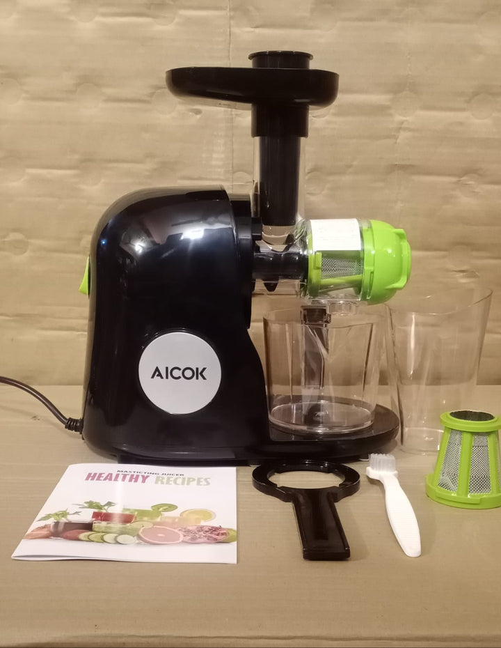 Aicok Juicer Slow Masticating Juicer Extractor, Cold Press Juicer Machine, Quiet Motor and Reverse Function, with Juice Jug and Brush to Clean Conveniently, High Nutrient Fruit and Vegetable Juice
